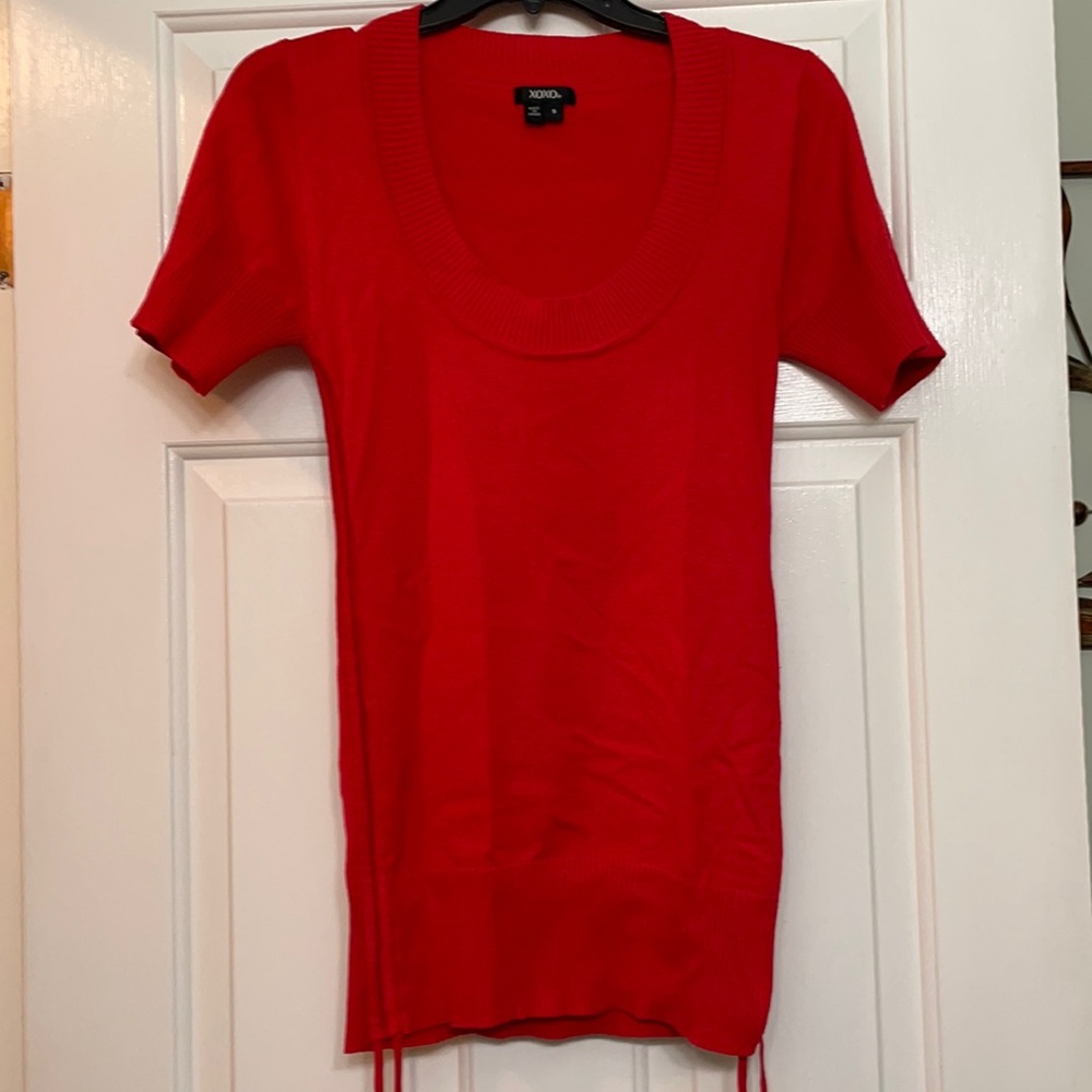 Short sleeve sweater